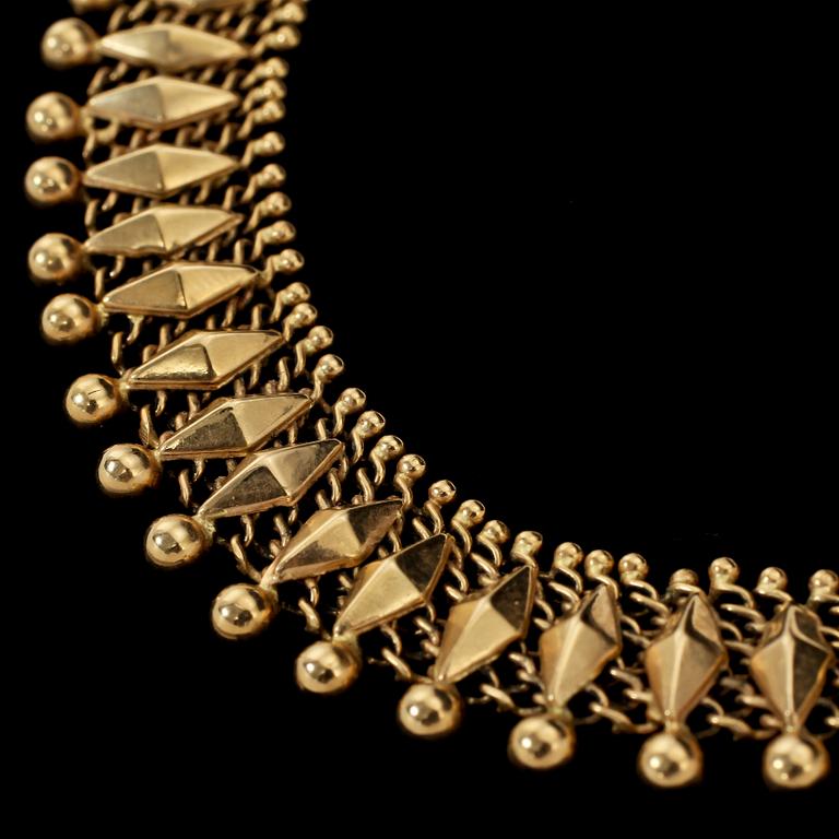 COLLIER, 18k guld, Italien, 1900-tal. Vikt 44 g.