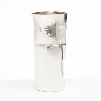 Rey Urban, a Sterling silver vase, Stockholm, 1975.