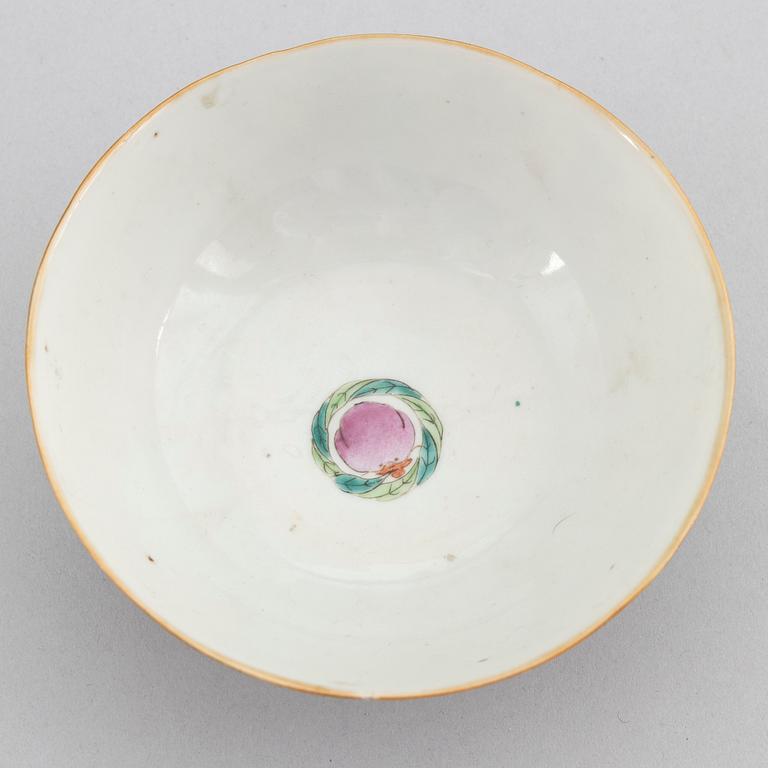 A Chinese porcelain 'melon' bowl, around the year 1900.