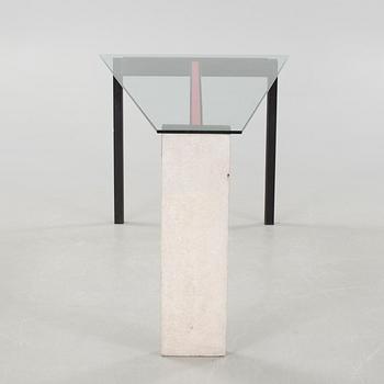 JONAS BOHLIN, bord, "Concrete", Källemo, Värnamo, 1900-talets slut.