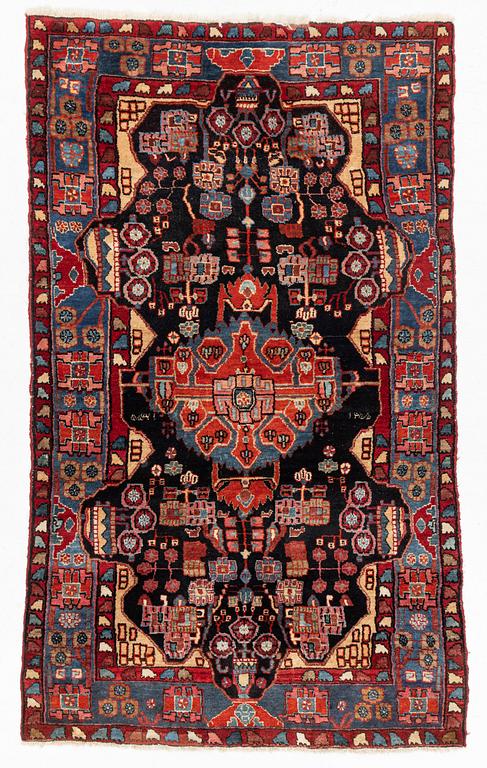 Rug, oriental, approx. 247 x 153 cm.