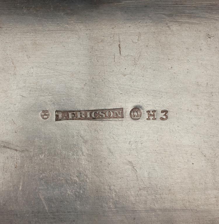 DOSA, silver, Laurentius Ericson, Uddevalla, 1814, vikt 230 gram.