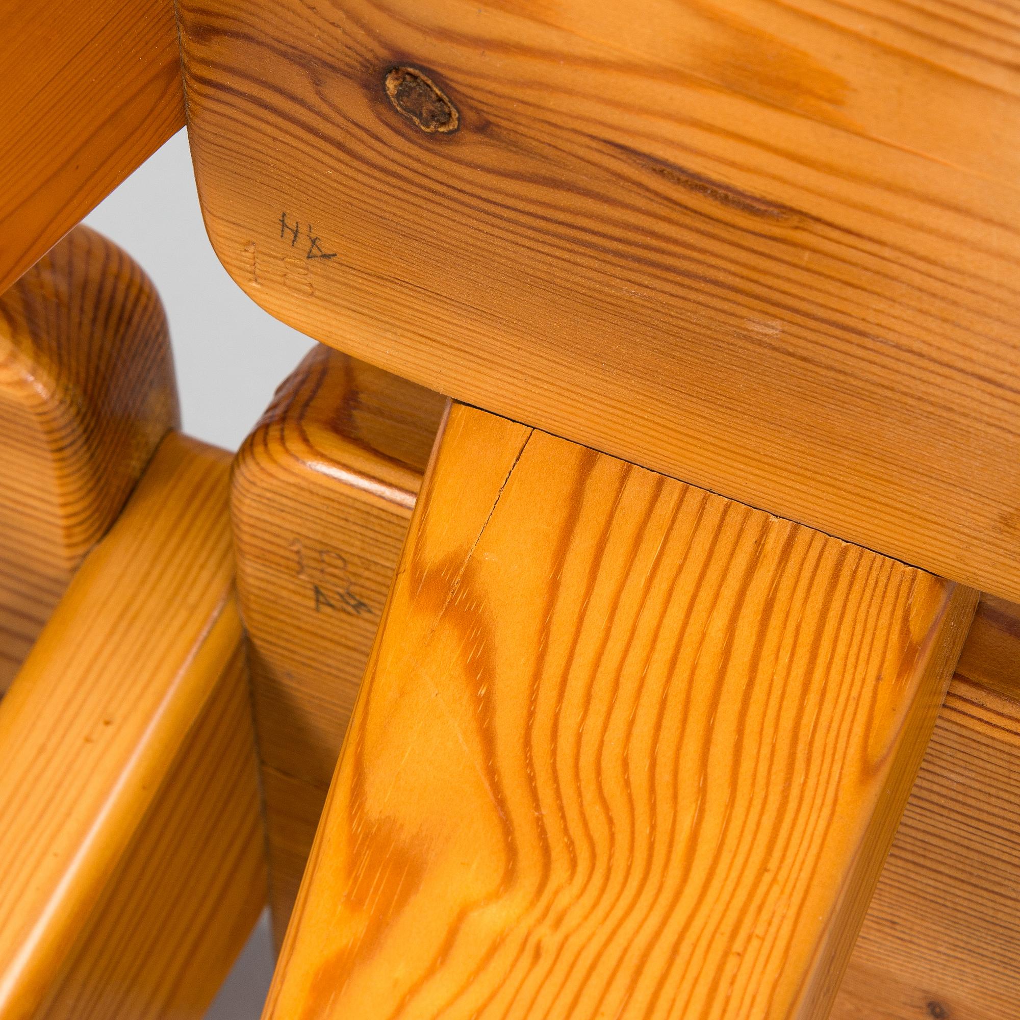 Rauni Peippo, a pair of stools "Apila" (Four-leaf clover) for Oy Stockmann Ab, Keravan Puusepäntehdas, Finland.