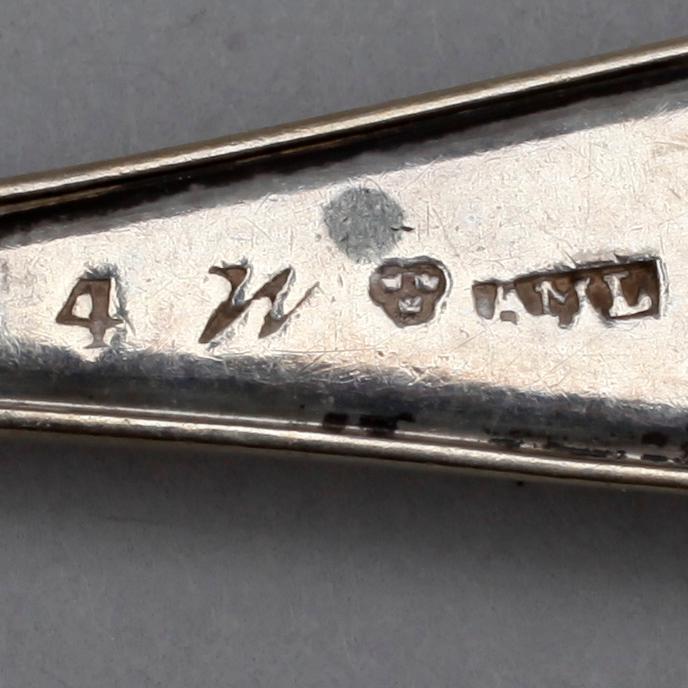 BESTICK, 17 st, silver, "Svensk rund", olika tillverkare, bla Johannes Wållers, Linköping. 1800-tal. Tot ca 970 gram.