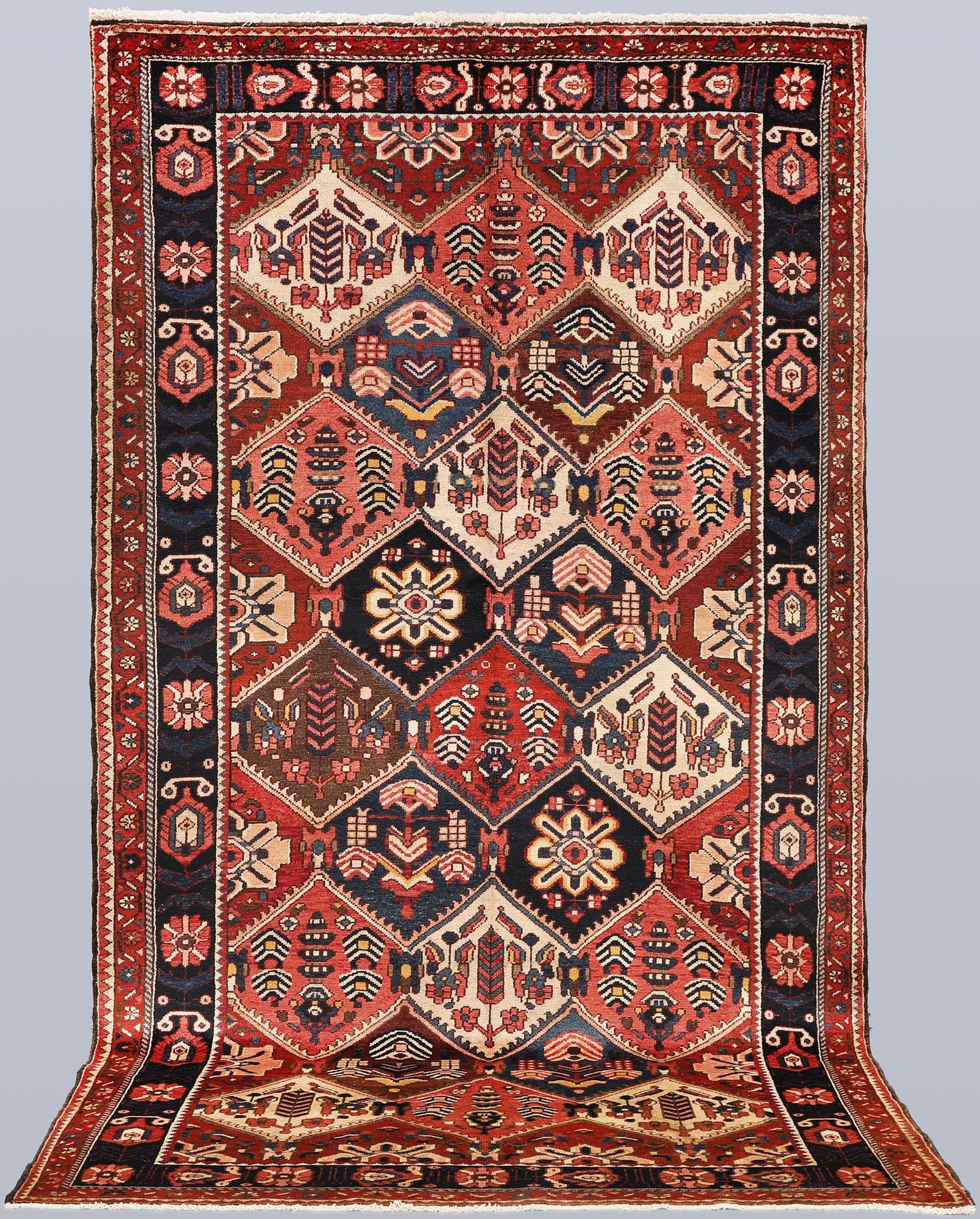 A rug, Bakhtiari, approx. 296 x 159 cm.