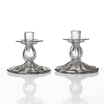 Ljusstakar, ett par, glas. Möjligen Kosta, 1800-tal.