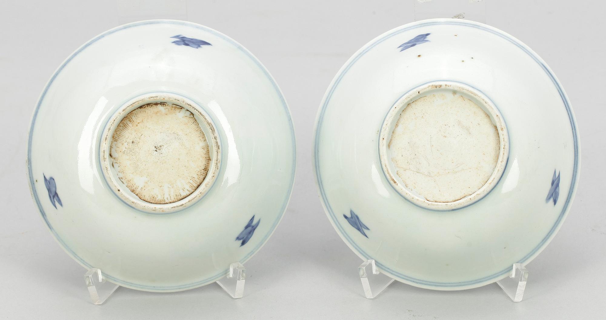 SKÅLAR, 2 st, porslin, Japan, omkr 1900.