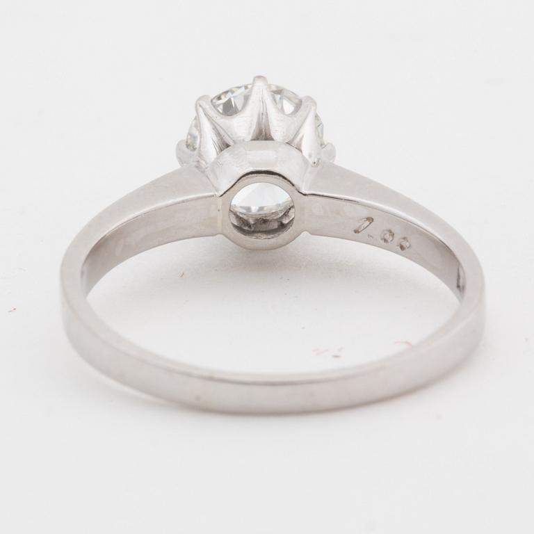 RING, 18K vitguld med briljantslipad diamant ca 1.00 ct.