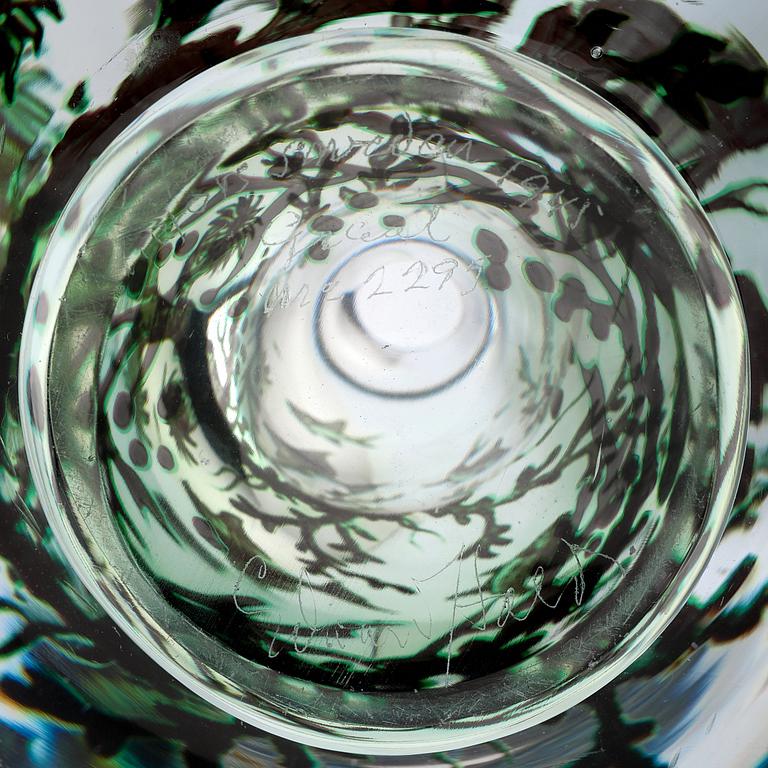 Edward Hald, a "fish graal" glass vase, Orrefors, Sweden 1945.