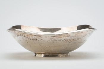 SKÅL, silver, Tore Kullander, Borås, 1963. Vikt ca 222g.