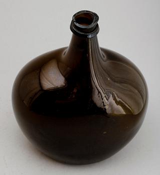 FLASKA, brunt glas, 1700-tal.