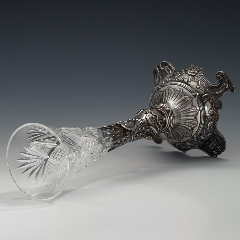 VAS, 84 silver, slipad kristall. Fabergé Moskva 1899-1914. Kontrollmästare Ivan Lebedkin. Höjd 36 cm.