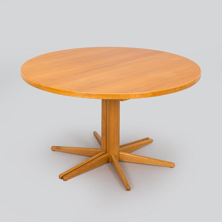 Olof Ottelin, ruokapöytä, "Rondo", Keravan Puusepäntehdas, Stockmann, 1970/80-luku.