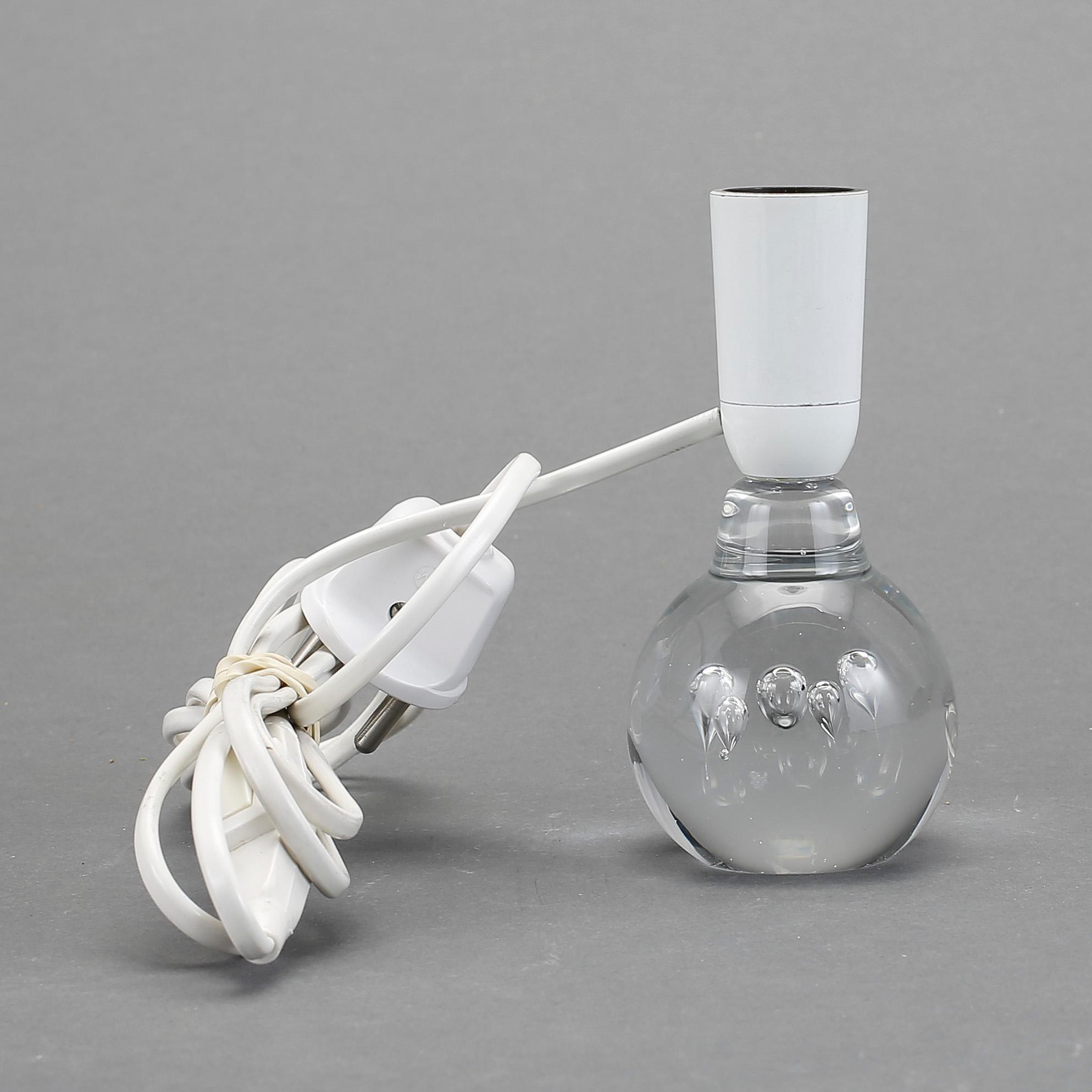 BORDSLAMPA, glas. Josef Frank, Svenskt Tenn, sannolikt modell 1819, formgiven 1934.