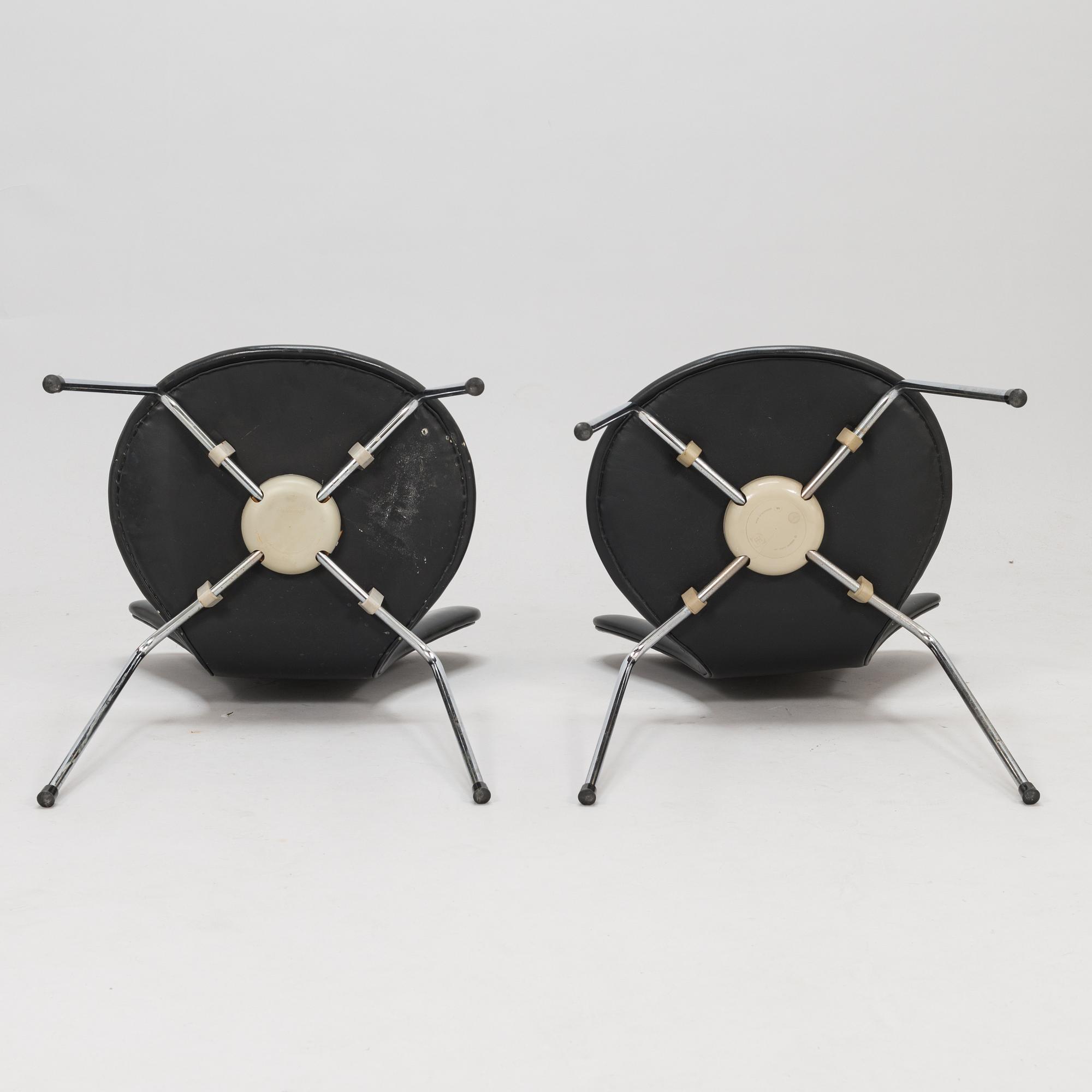 ARNE JACOBSEN, TUOLEJA, 2 kpl, "Sjuan", Friz Hansen, 1900-luvun loppupuoli.