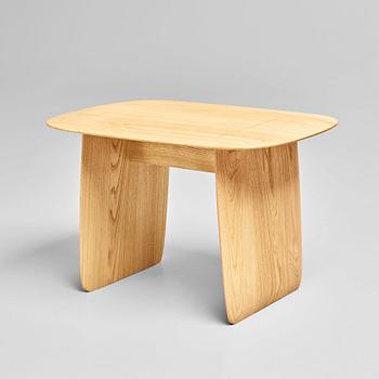 Claesson Koivisto Rune,  a "Hand" stool,   Sasimonokagu Takahashi, Japan 2019.