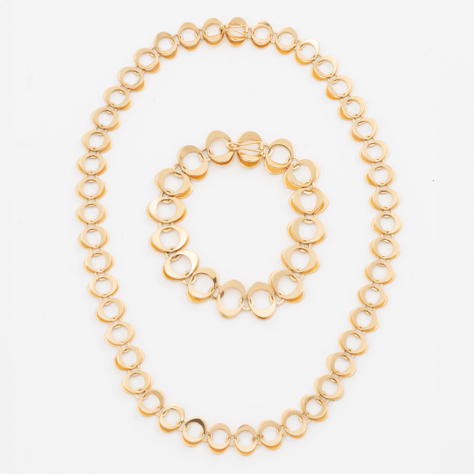 Theresia Hvorslev, a necklace and a bracelet, 18K gold, Falköping 1969.