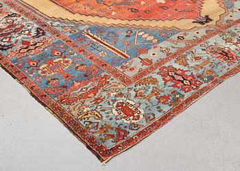 A carpet, antique Heriz/Bakshaish, ca 633-645 x 321-328,5 cm.