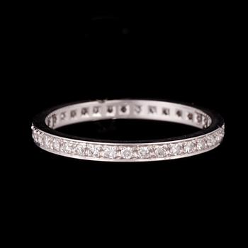 ALLIANSRING, 18K vitguld, 8/8-slipade diamanter. Vikt ca 2,2 g.
