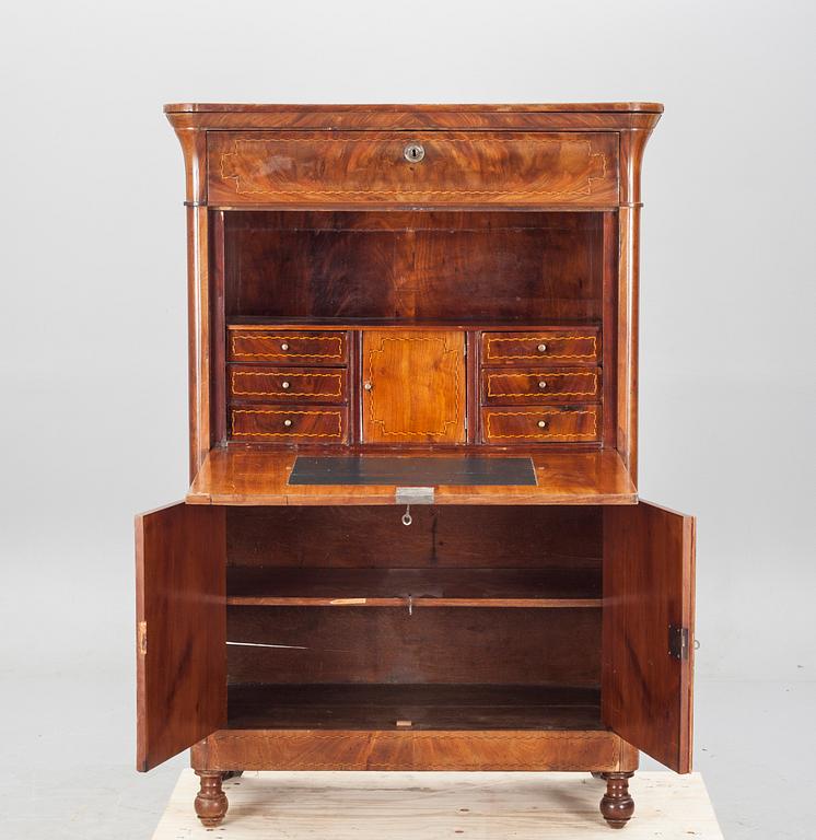 CHIFFONJÉ, Holland möjligen, 1800-tal.