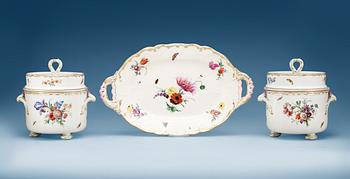 768. A par of Berlin ice cream coolers with liners and covers and a tray, 18th Century.