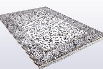 A carpet, Nain, part silk, 6 Laa, ca 301 x 203 cm.