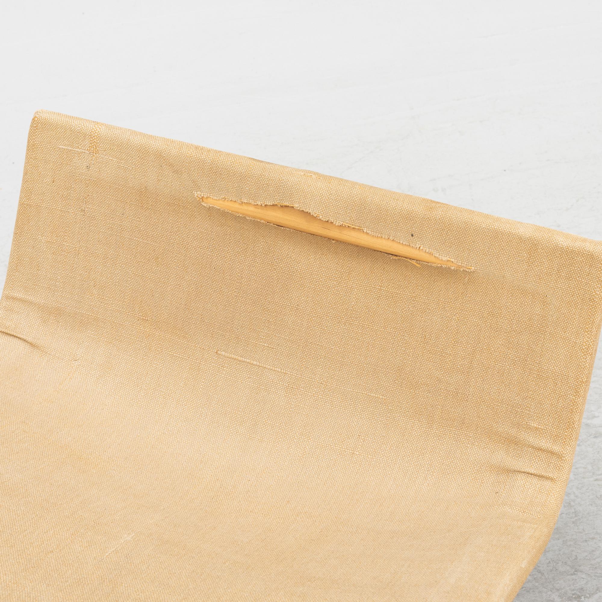 Bruno Mathsson, a foot stool, Firma Karl Mathsson, Värnamo 1940.