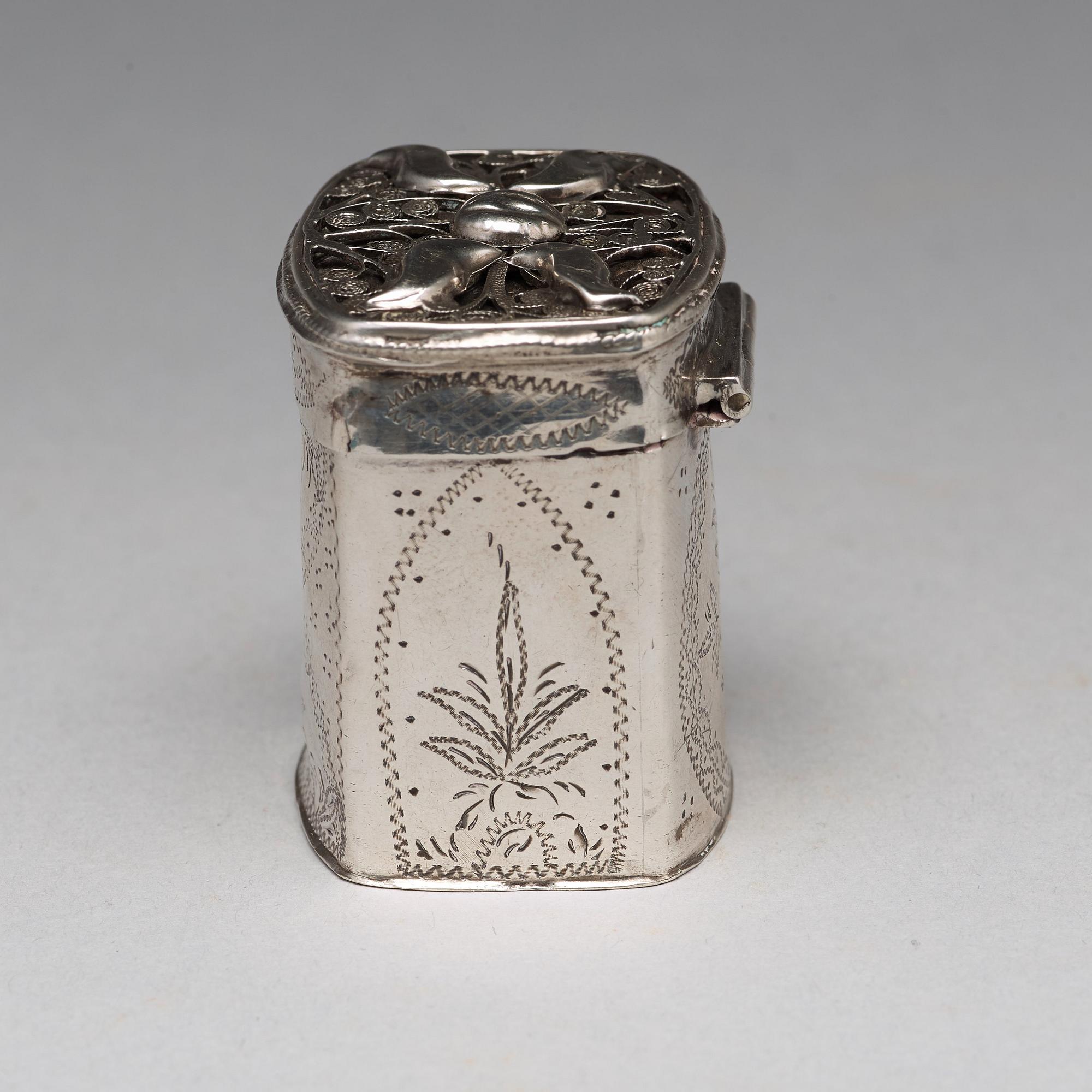 Dosor, 3 st, silver, en Moskva 1861, två stycken Holland, sannolikt 1800.tal.