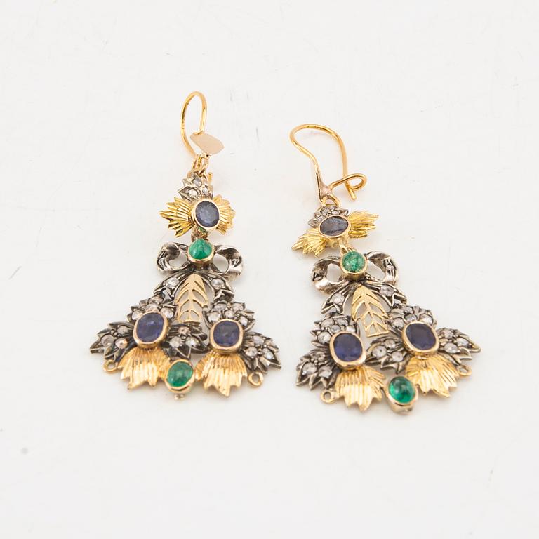 Earrings 18K gold and silver with rose-cut diamonds and colored gemstones.