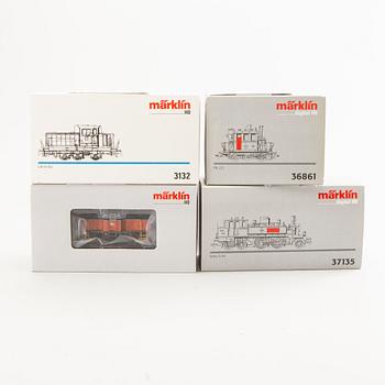 4 Märklin locomotives, 36861, 37135, 3132 and 36337.