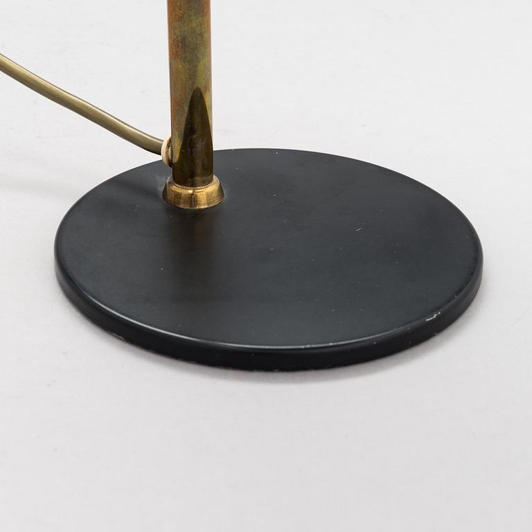Paavo Tynell,  a Mid-20th Century table lamp, model 9227 for Taito / Idman.