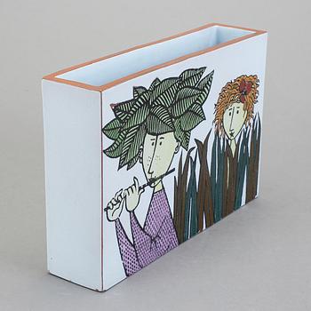 VAS, fajans. "Karneval", Stig Lindberg, Gustavsberg studio. I produktion 1958-1962.