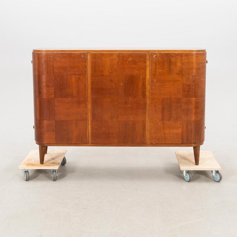 Bertil Fridhagen, cabinet, "Eugen", Swedish Modern, Svenska Möbelfabrikerna Bodafors, mid-20th century.