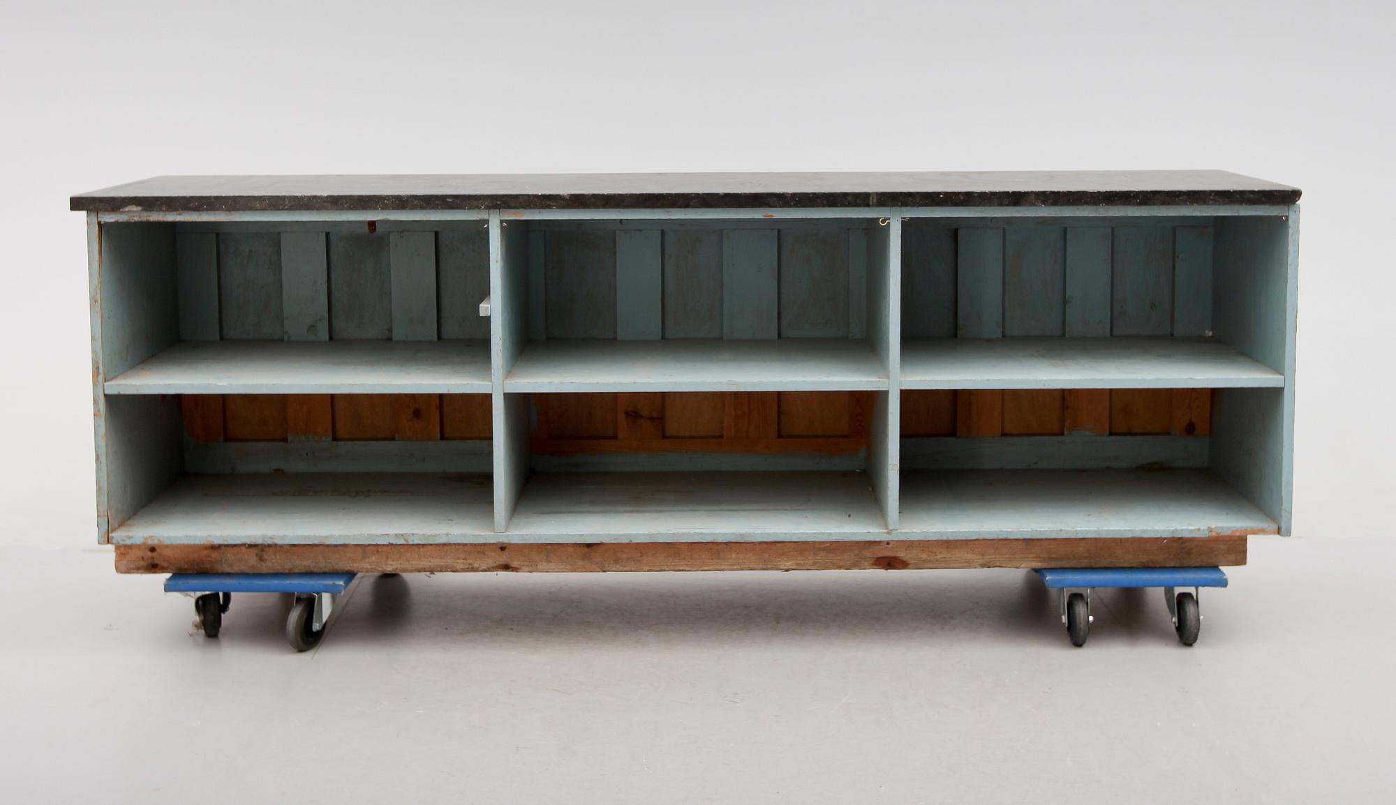 AFFÄRSDISK, 1900-talets första hälft.