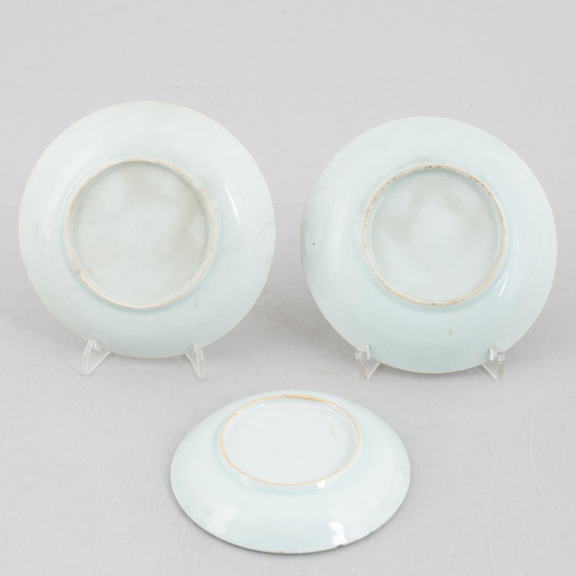 A group of 11 Chinese export porcelain pieces, Qing dynasty, 18th century.