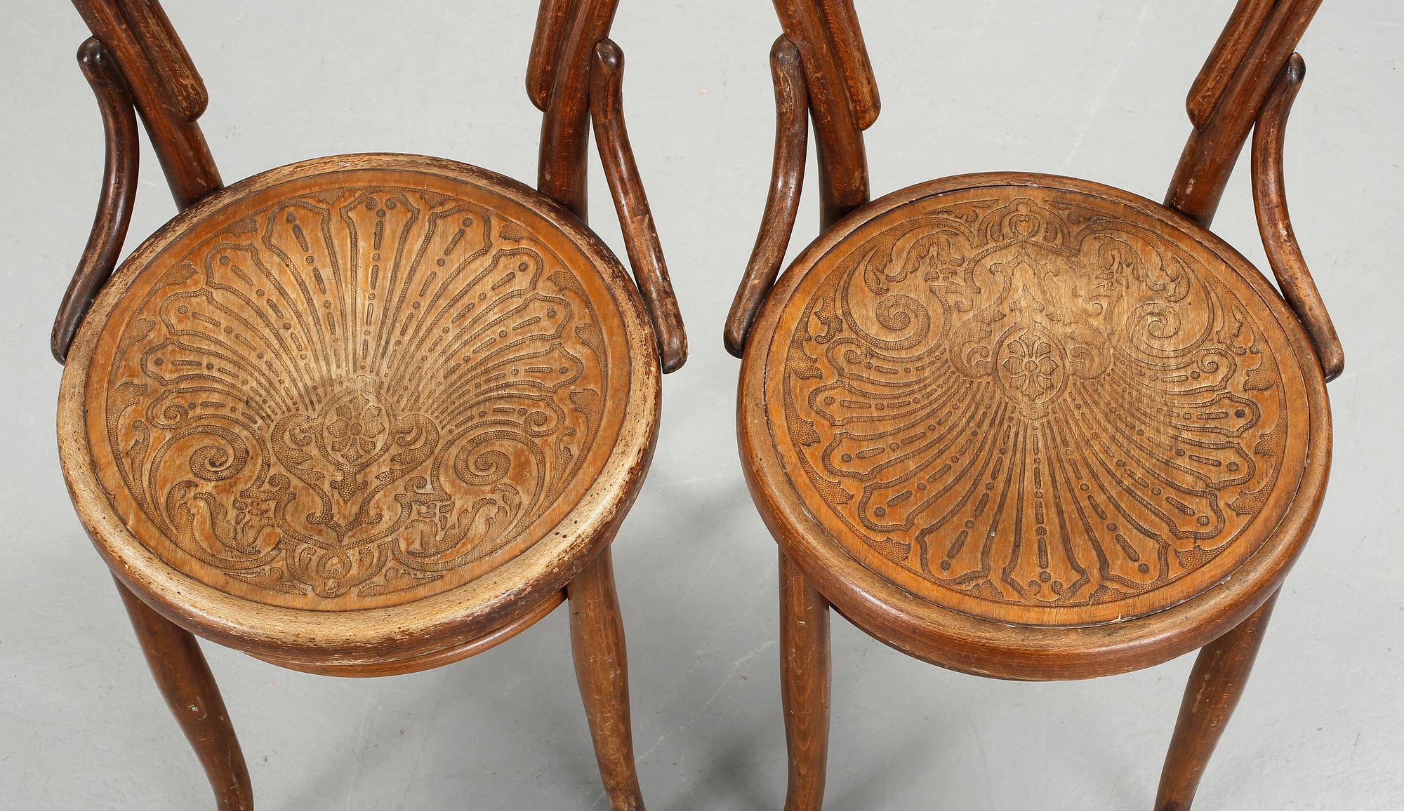 KARMSTOLAR, ett par, Thonet. 1900-talets första hälft.