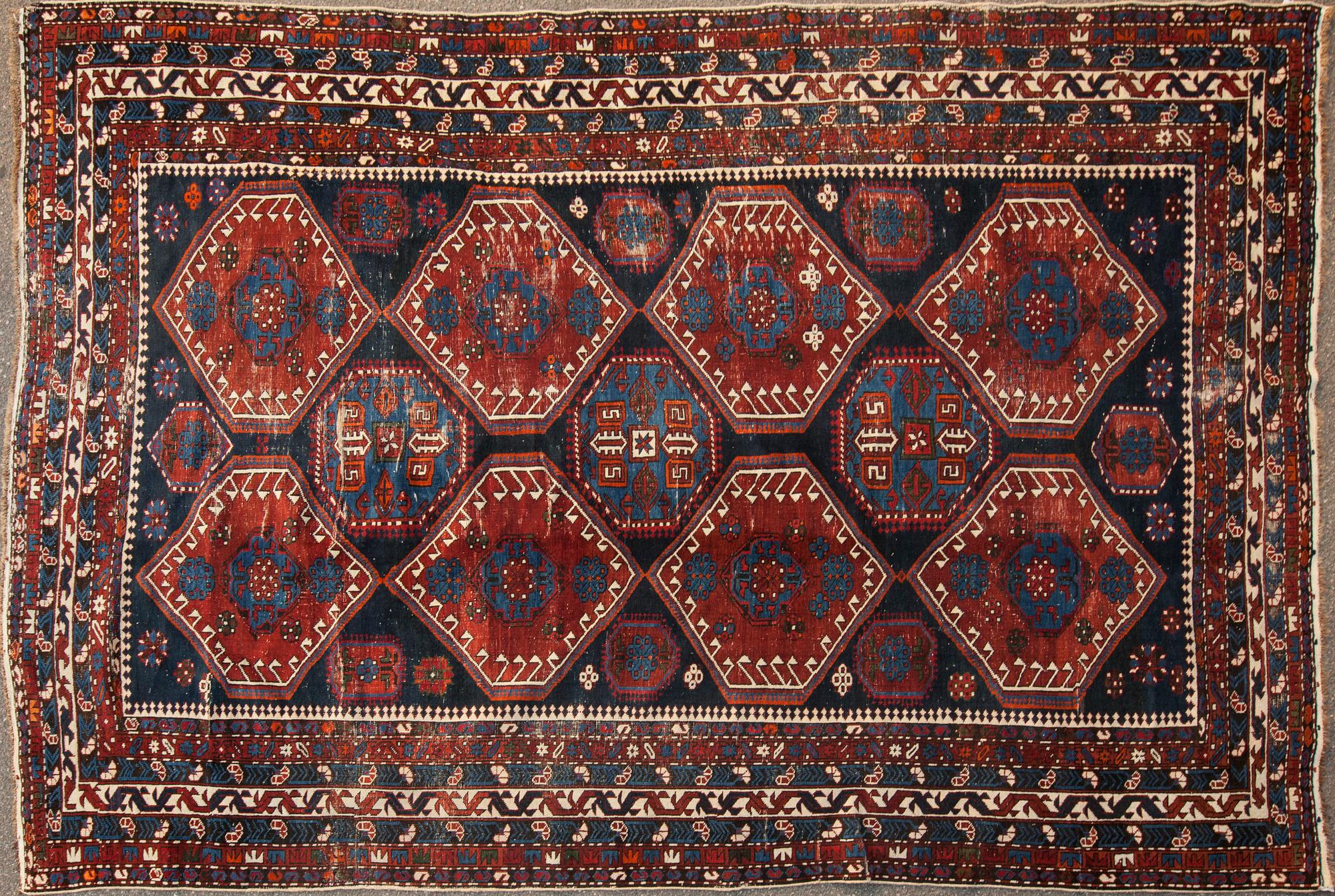 MATTA, möjligen Afshar, semiantik. Ca 294x209 cm.