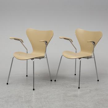 ARNE JACOBSEN, eight 'Series 7' armchairs from Fritz Hansen, Denmark.