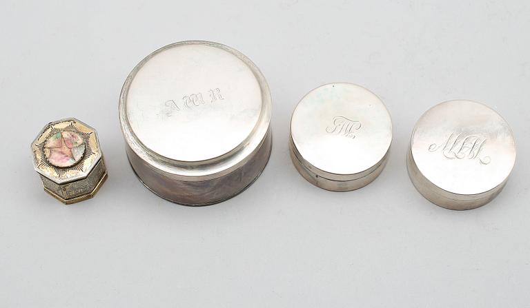 DOSOR, 4 st, silver, svenska stämplar, 1800-tal. Total vikt ca 215 gram.