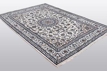 Matta, Nain 9 Laa, part silk, ca 310 x 203 cm.