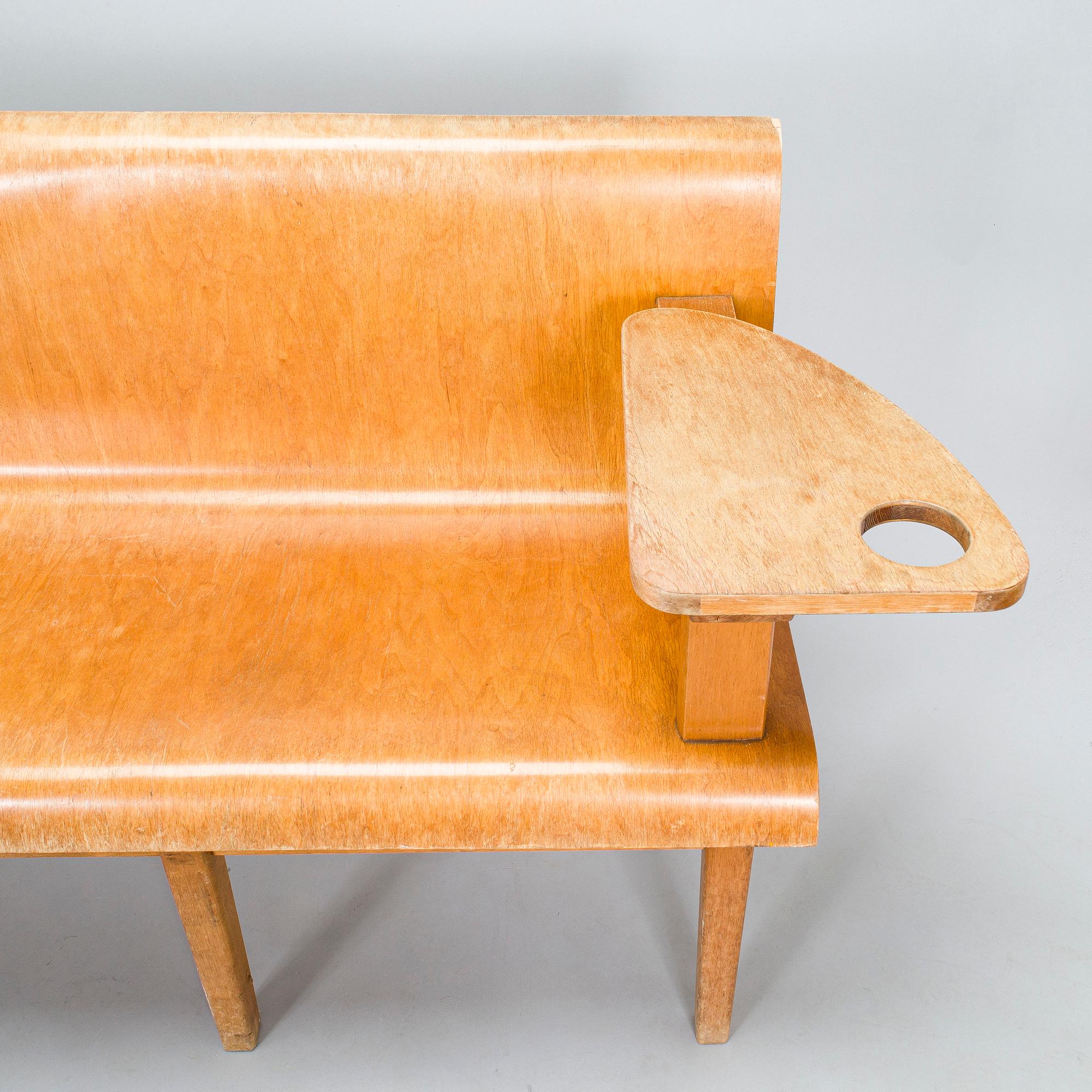 Risto-Veikko Luukkonen, a 1930s sofa/bench manufactured by Vakiopuu.