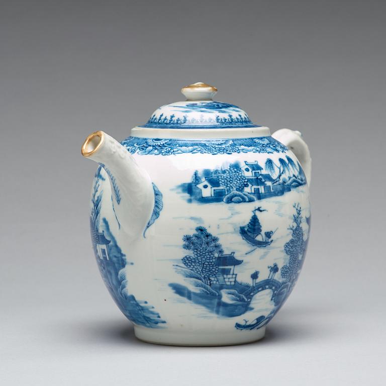 A blue and white punch pot, Qing dynasty, Qianlong (1736-95).