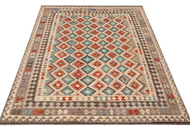 A carpet, Kilim, ca 297 x 203 cm.