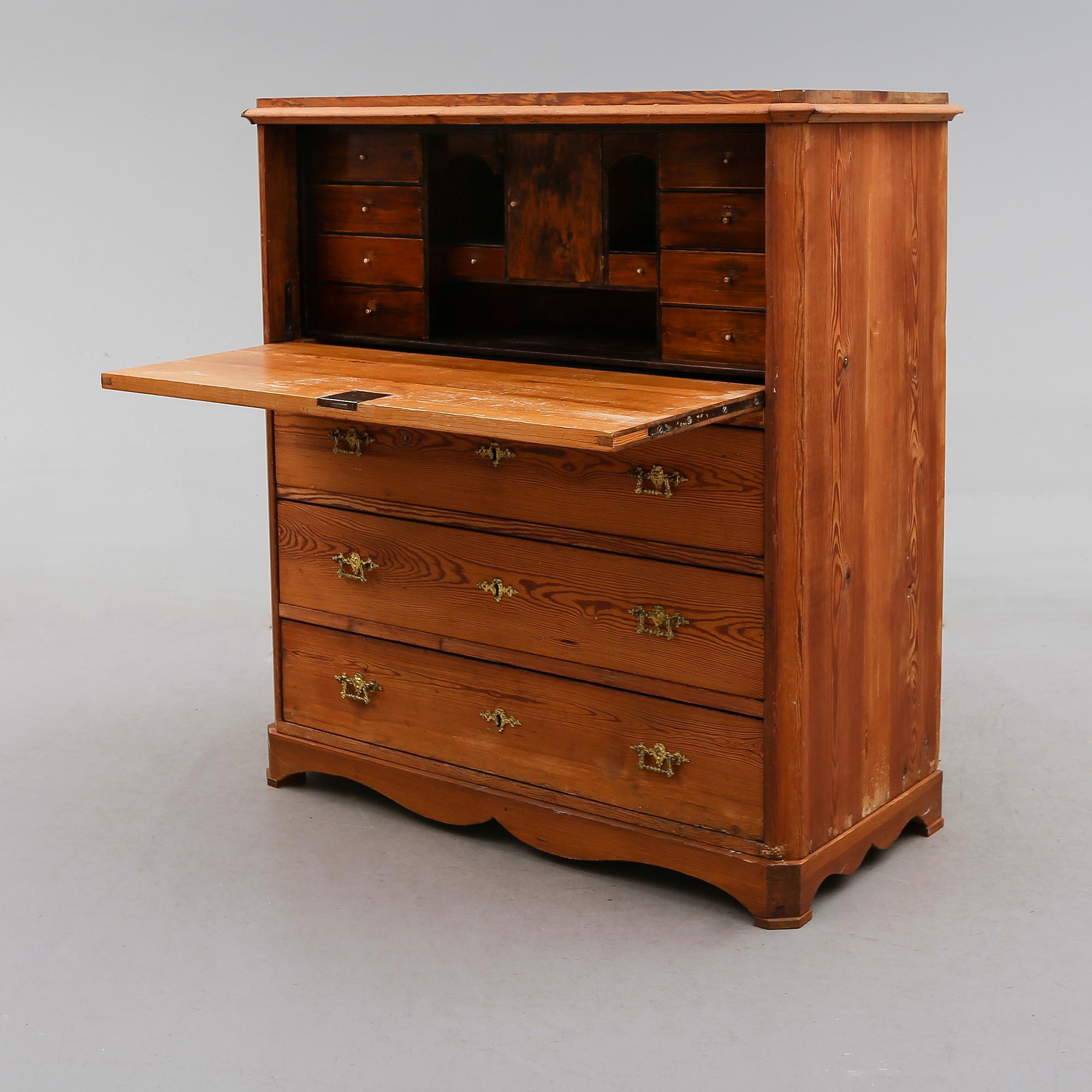 CHIFFONJÉ, 1800-talets andra hälft.