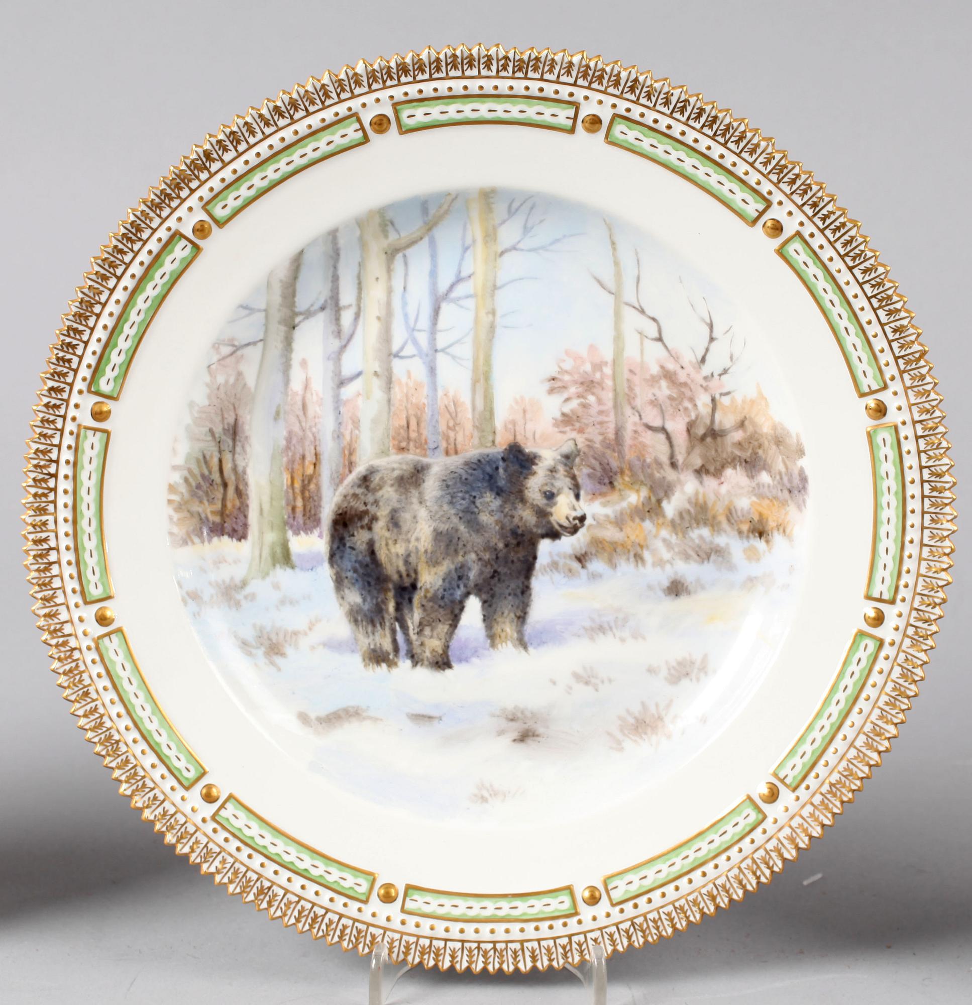 TALLRIKAR, 3 st. Porslin, "Fauna Danica", Royal Copenhagen.