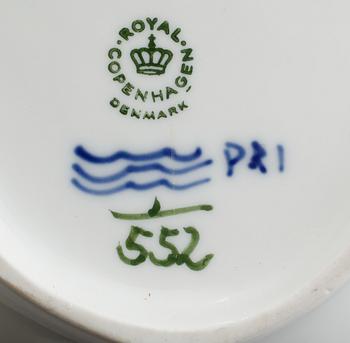SERVISPORSLIN, ca 17 delar, Royal Copenhagen.