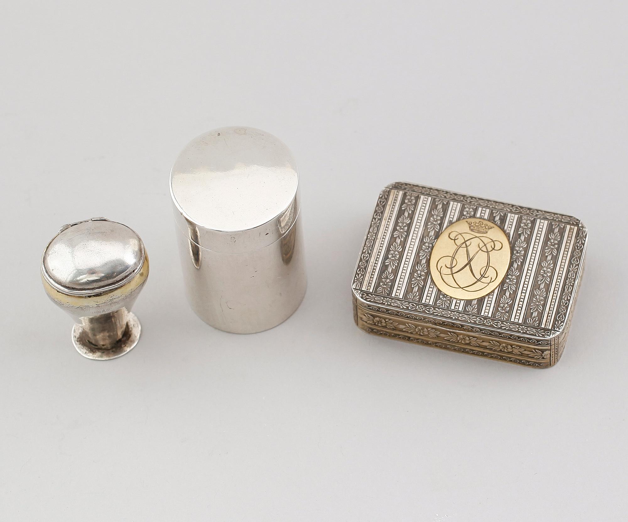DOSOR, 3 st, silver, 1700- /1800-/ 1900-tal. Total vikt 145 g.
