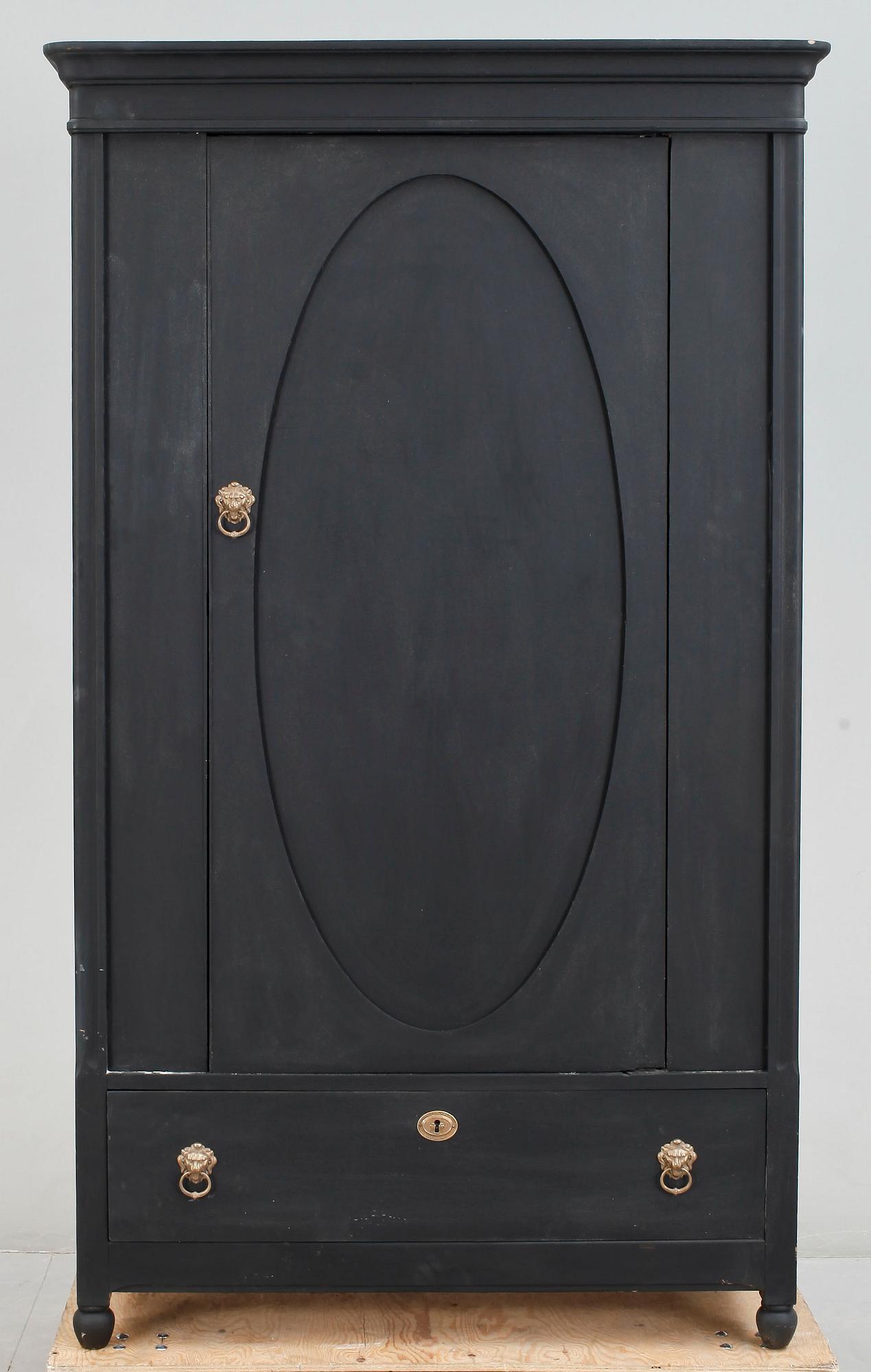 LINNESKÅP, 1900-talets början.