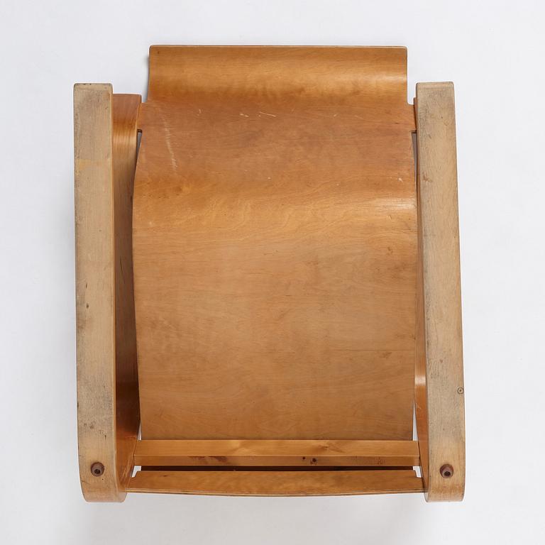 Alvar Aalto, fåtölj, nr 31, producerad av O.y Huonekalu-ja Rakennustyötehdas, Finland eller Aalto Design, Hedemora.
