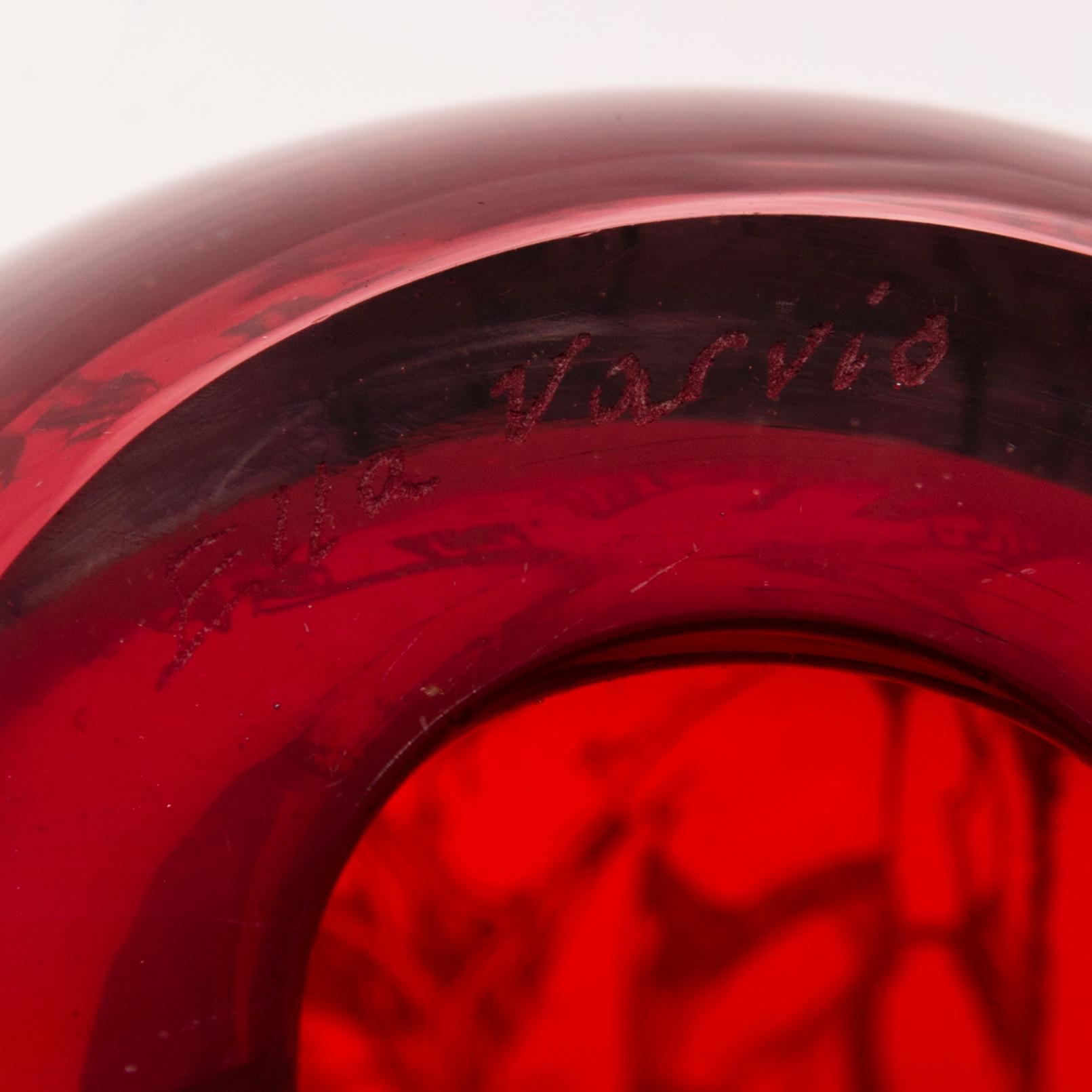 SINI MAJURI, a glass sculpture signed Sini Majuri, Ella Varvio.